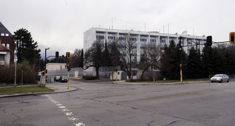 Една трета от парламентарната група на БСП начело с лидера ugrave